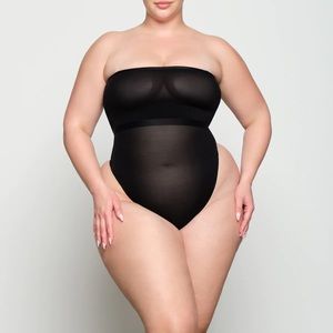 SKIMS Sheer Sculpt Bandeau and High Waisted Thong Set!